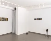 Ansicht der Ausstellung Strukturen des Fließens